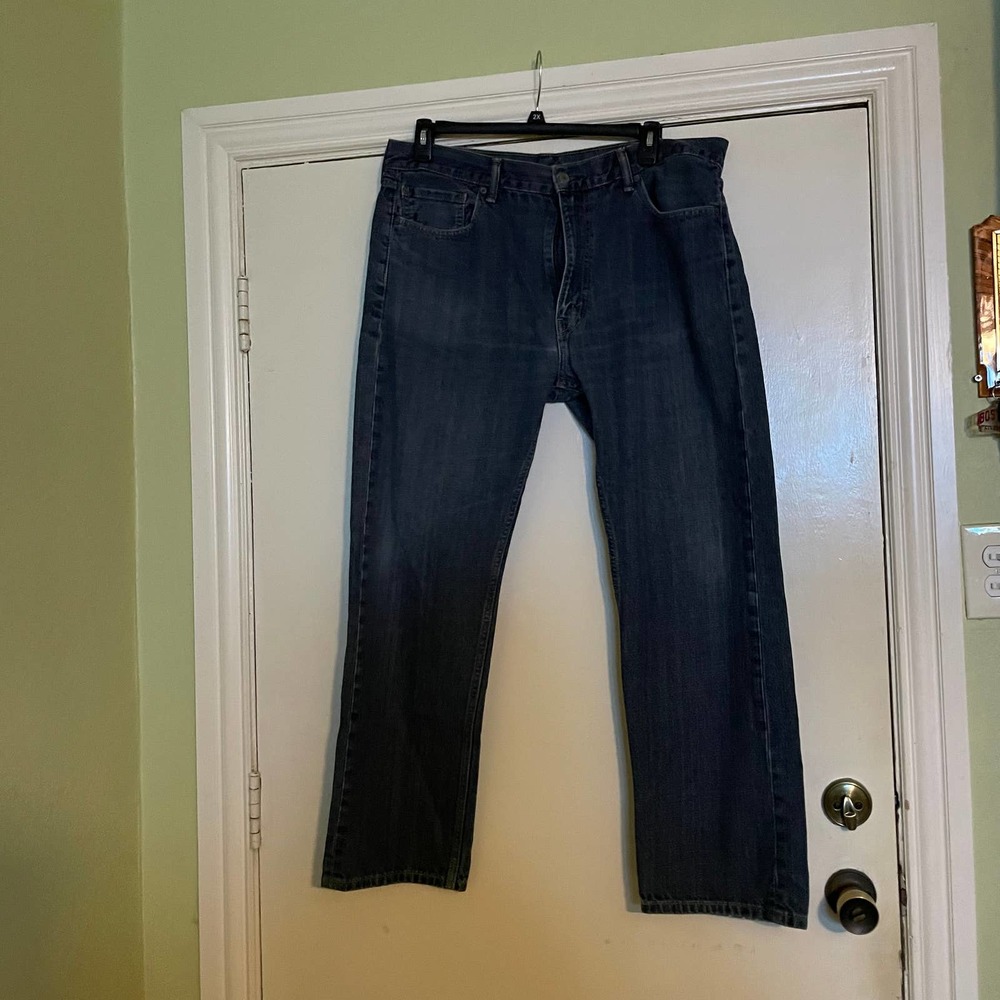 levi strauss & co blue jeans in size 40x32